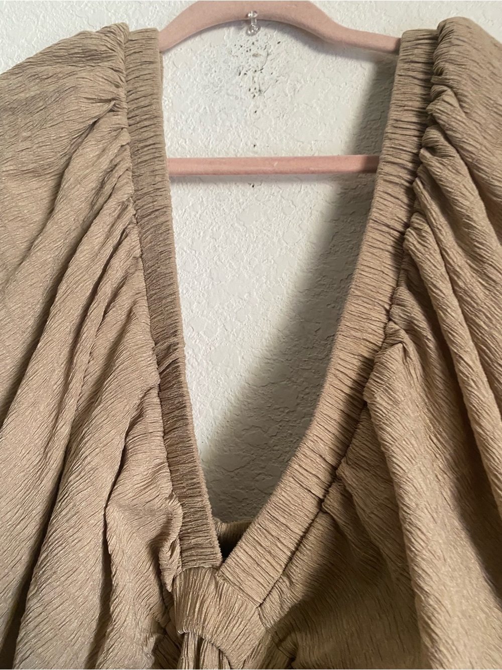 Sunnow Boho Crinkled Deep V Open Back Plissé Boho Smocked Maxi Dress Beige XL - Picture 10 of 16